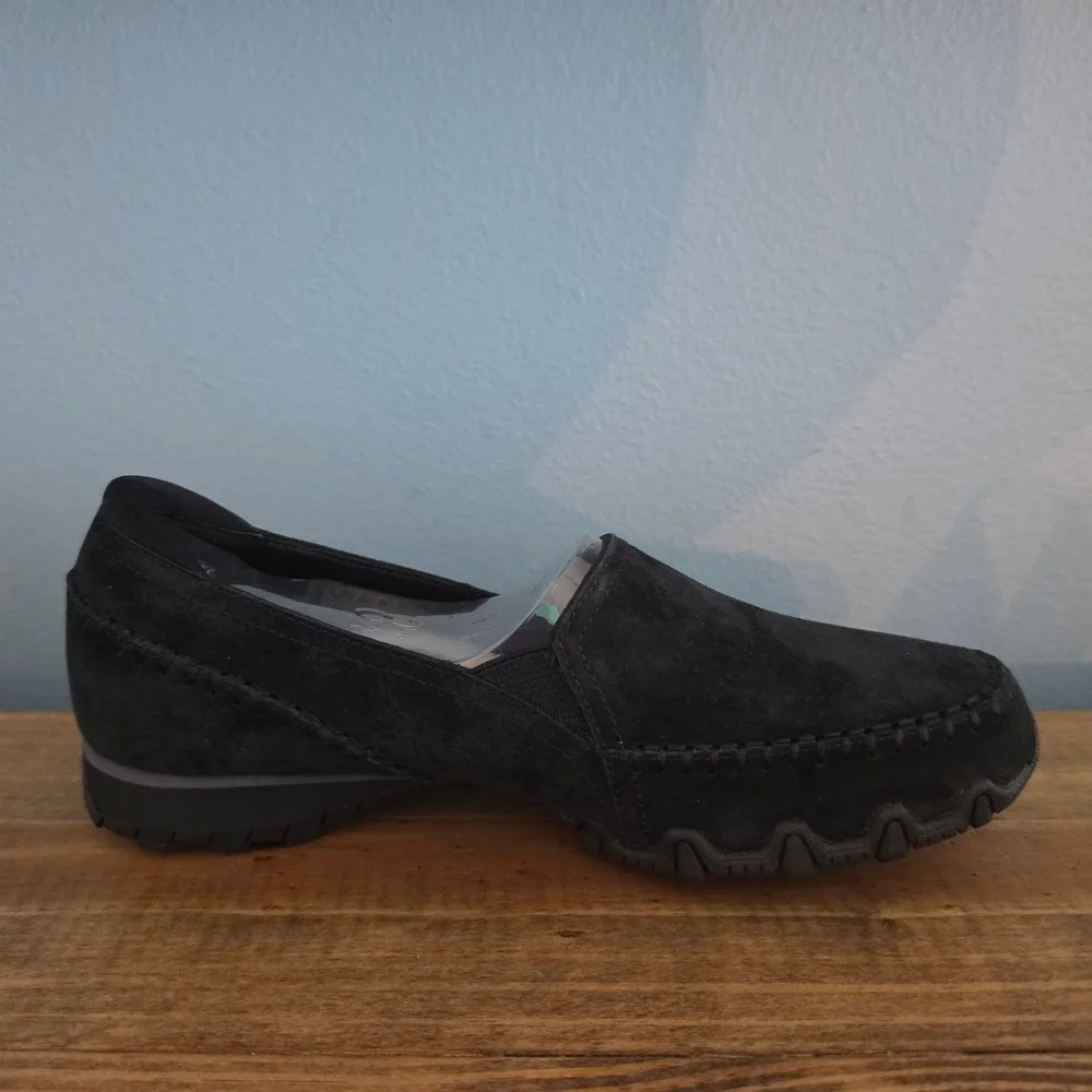 Skechers Womens Bikers Alumni Loafers Black Suede Relaxed Fit Size 8